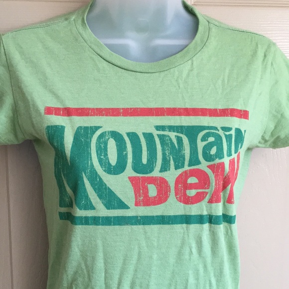 TNT Tops - Mountain Dew, green fitted large T-shirt EUC never been worn